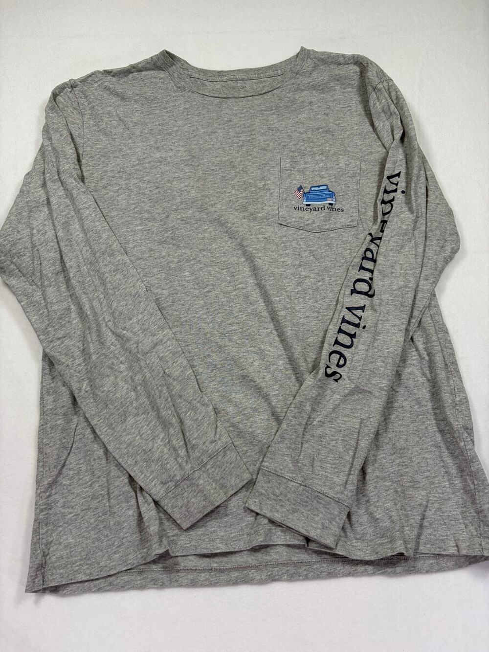 Vineyard Vinesโ Long Sleeve Pocket T Shirt Gray Tailgate Truck Graphic Menโs M